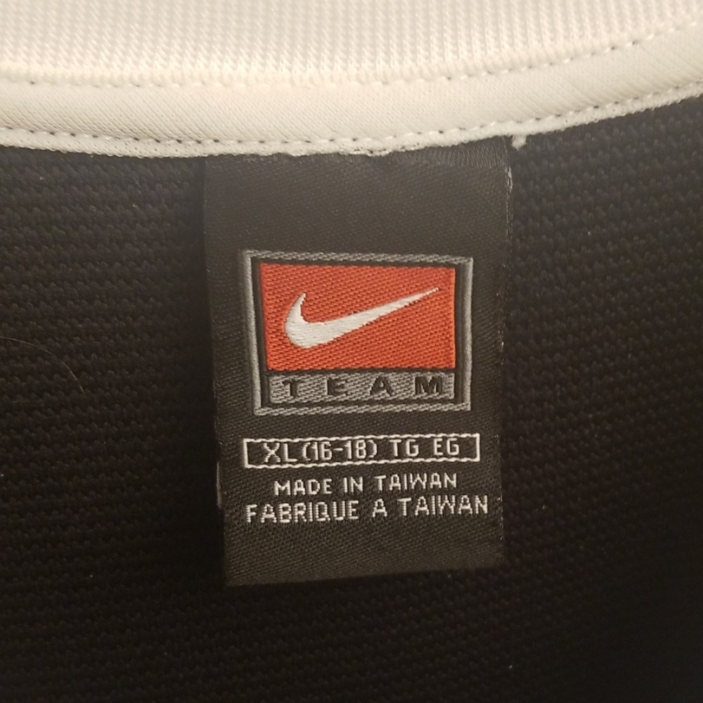 Great condition jersey by NIKE - Picture 4 of 7